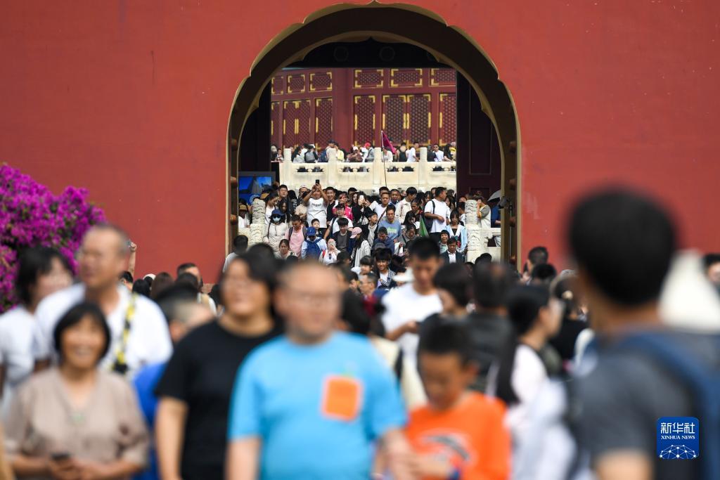 百老汇影城下载